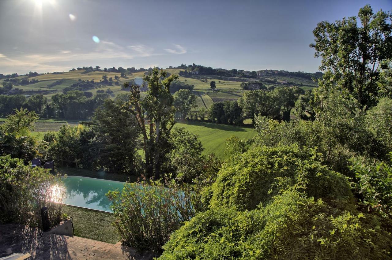 Grande Villa Storica Per Vacanze Con Giardino Privato E Piscina Ostra Exterior foto